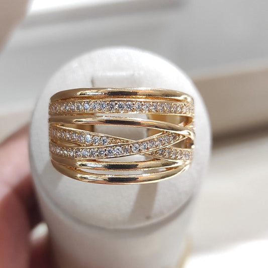 Anillo Powerful Enchape Oro 18k.