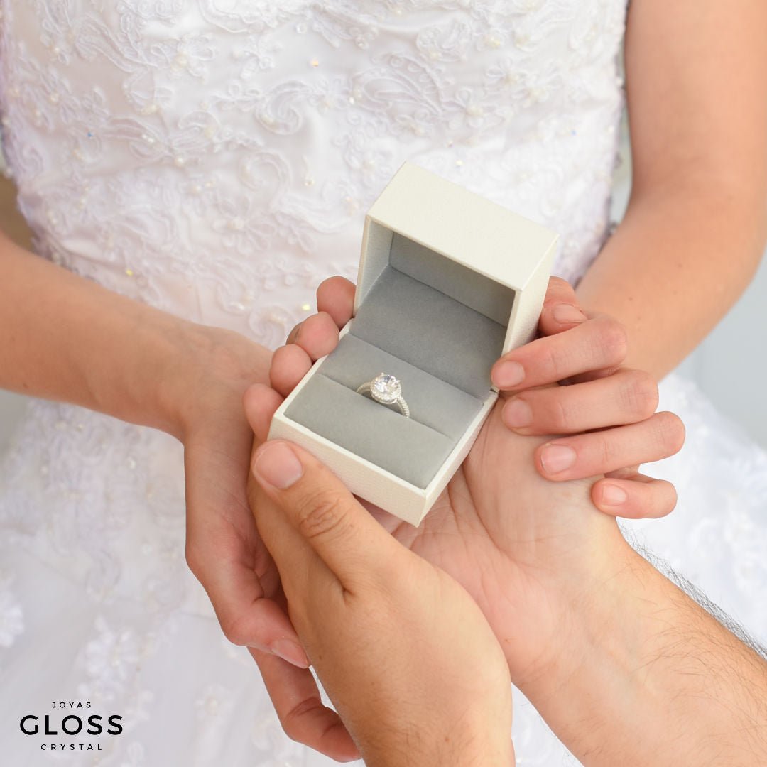 Anillo Solitario Reina Plata 925 - Joyas Gloss Crystal