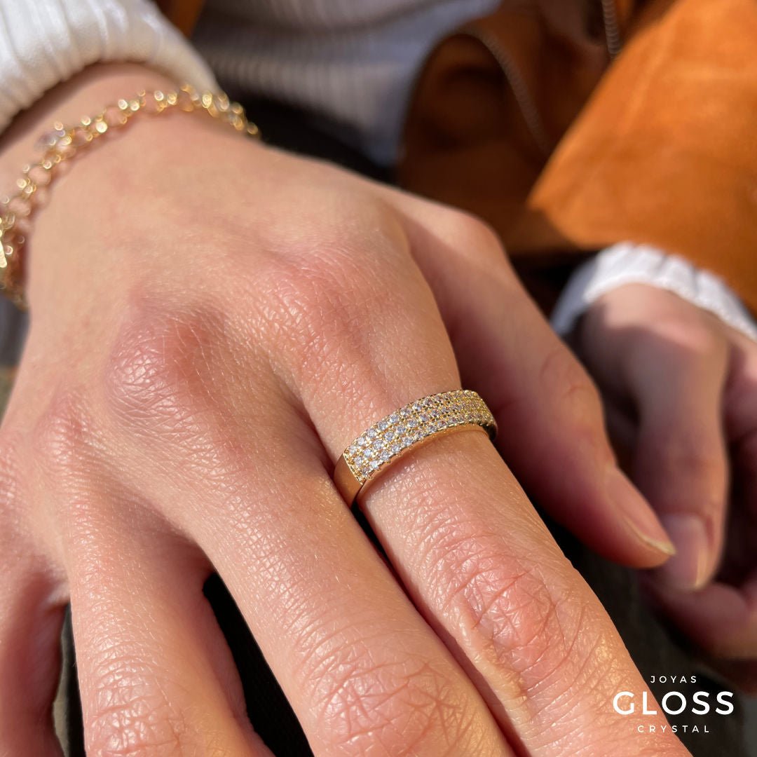 Anillo Triple Cintillo enchape Oro 18k - Joyas Gloss Crystal