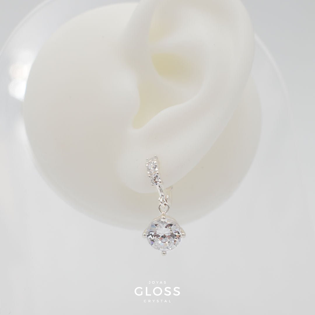 Aros Aura Reina Circón Plateados - Joyas Gloss Crystal