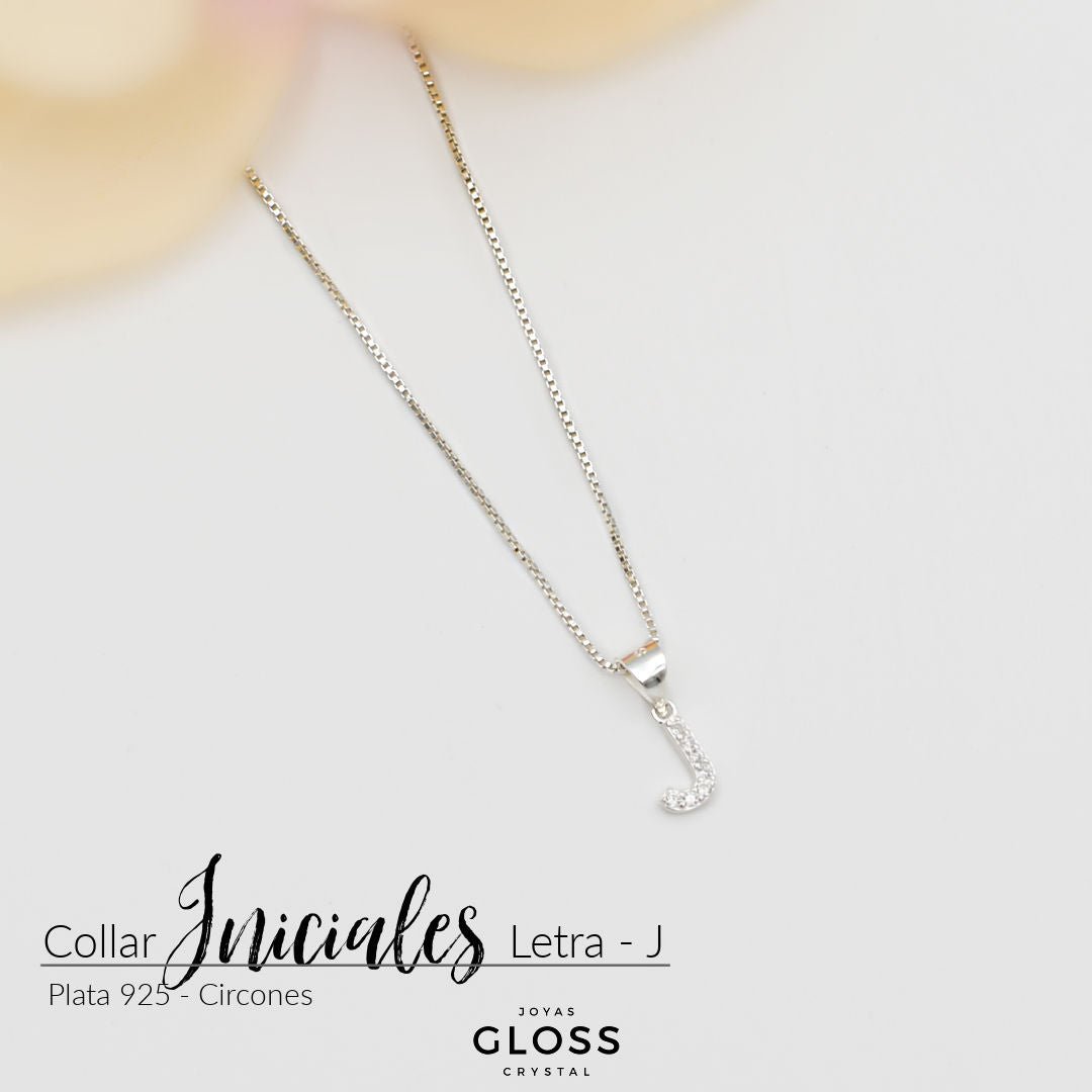 Collar Iniciales Plata - Letra Medianas - Joyas Gloss Crystal