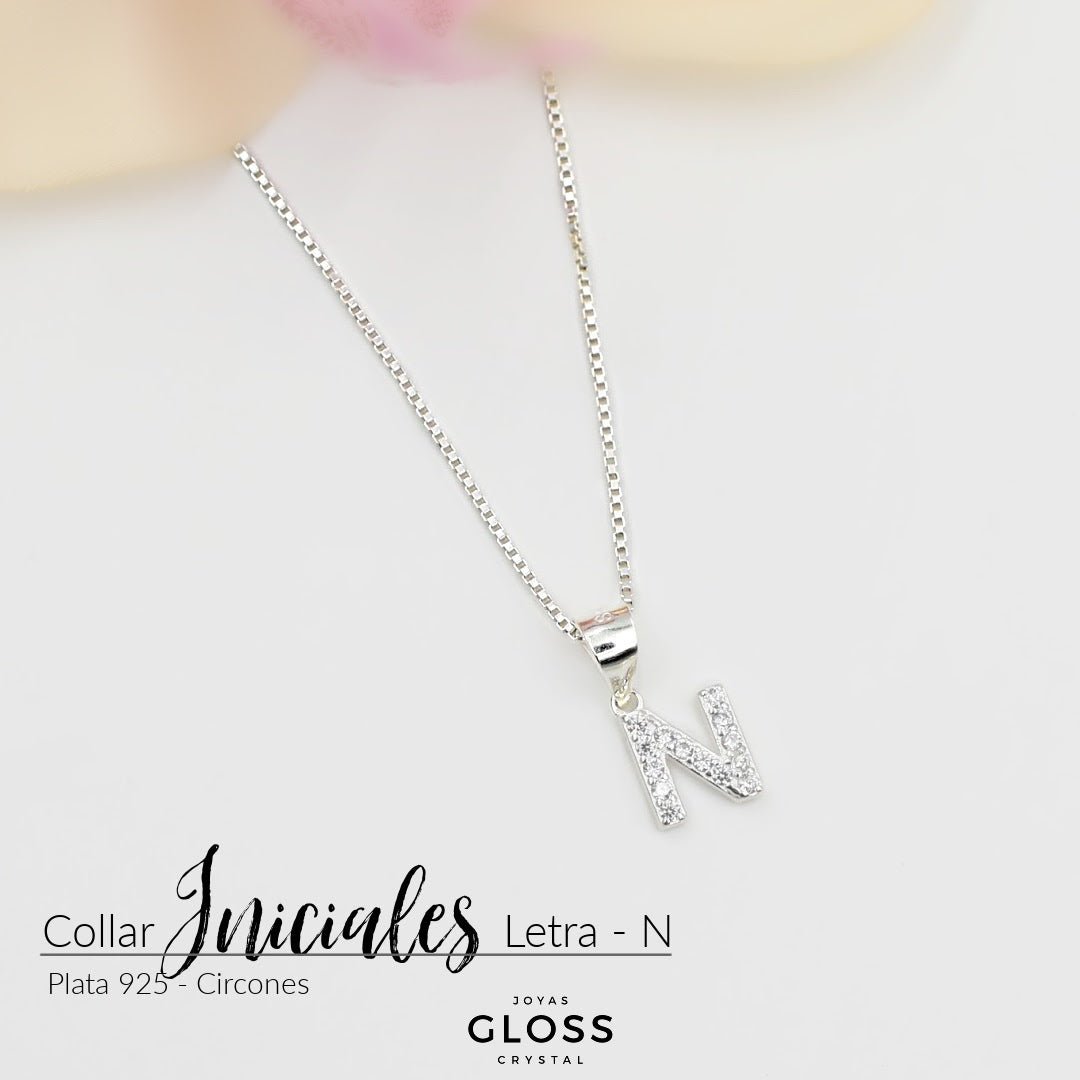 Collar Iniciales Plata - Letra Medianas - Joyas Gloss Crystal
