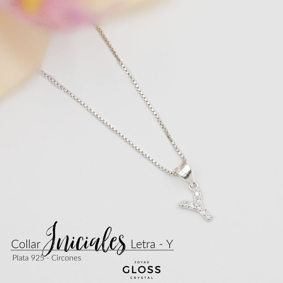 Collar Iniciales Plata - Letra Medianas - Joyas Gloss Crystal