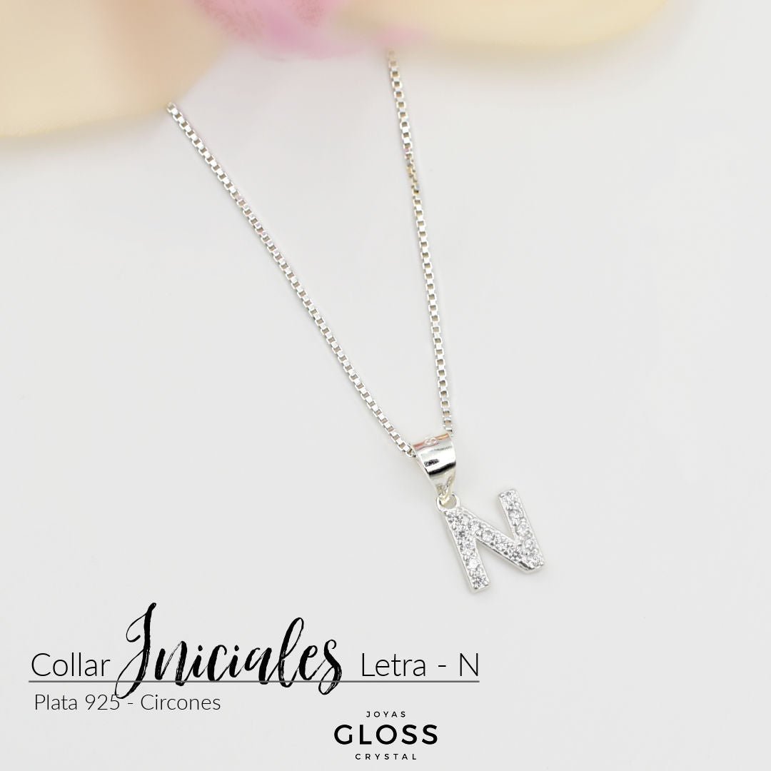 Collar Iniciales Plata - Letra Medianas - Joyas Gloss Crystal