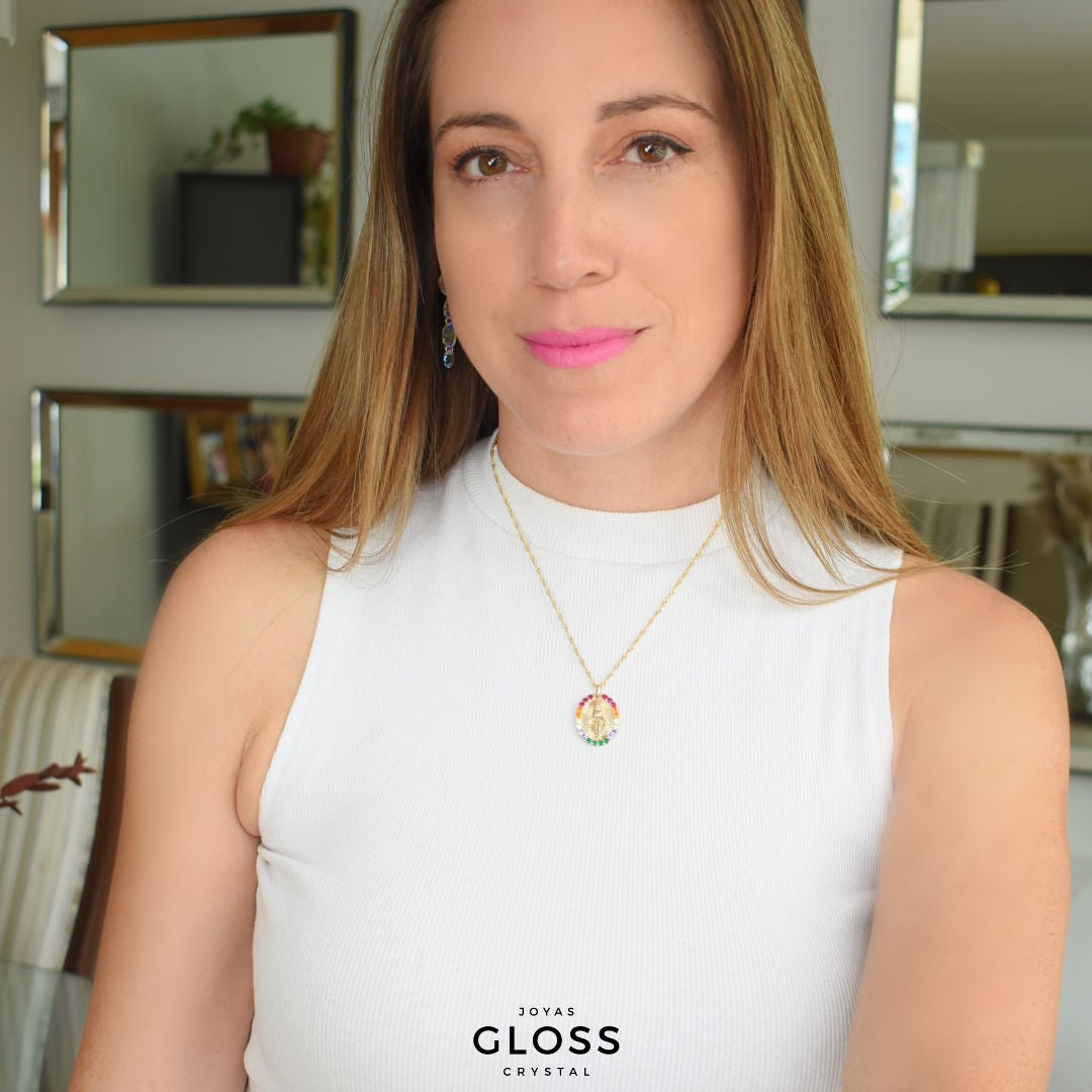 Collar Virgen Multicolor Oro - Joyas Gloss Crystal